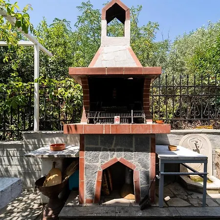 Sofia Chalet Nea Peramos (Macedonia)