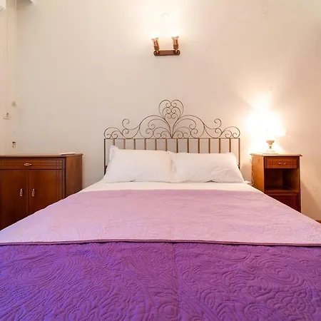 Chalet Sofia Nea Peramos (Macedonia)
